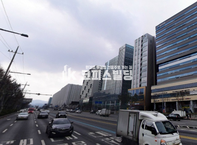 서울 송파구 문정동 문정역 대로변 사옥빌딩 매매 매물번호 10101 사진 1