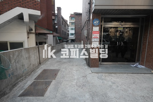 서울 송파구 송파동 널찍한 이면도로코너. 리뉴얼로 대박 예감 매매 매물번호 11095 사진 4