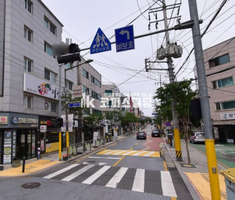 서울 광진구 광장동 광나루역 먹자라인. 2차선변 꼬마빌딩 매매 매물번호 12418 사진 1
