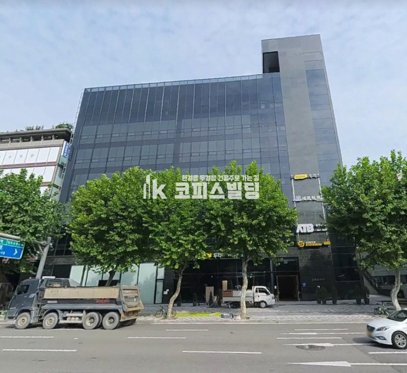 서울 강남구 대치동 대치동 학원가 메인사거리 코너.1층 근생임대 월세 매물번호 17840 사진 1